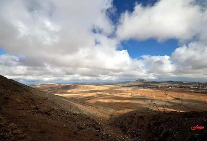 Casa Caballeria シャレー Vallebrón